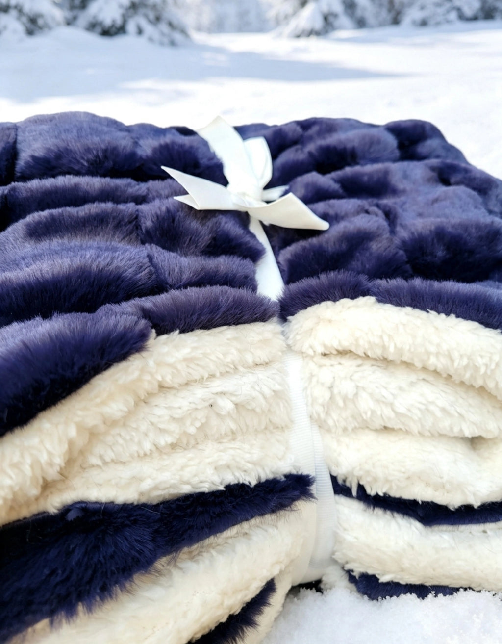 Lot de 2 Plaids Sherpa — Bleu Marine | Doublure Blanche — 130×150 cm